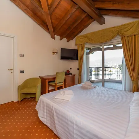 Della Torre ستريزا