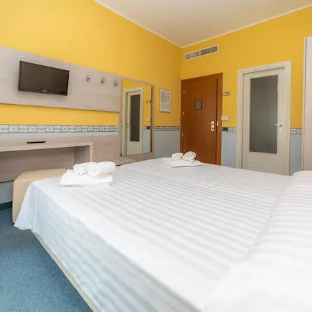 デッラ トーレ ホテル ストレーザ