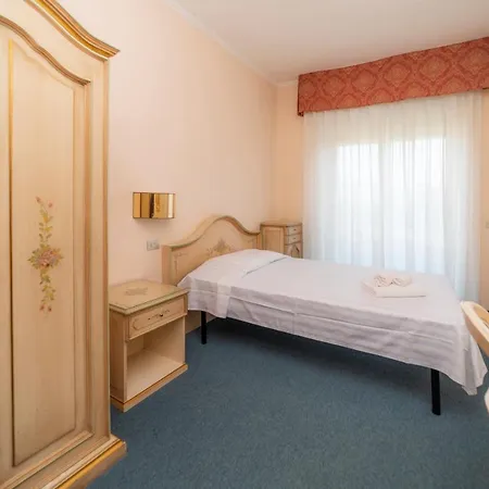 デッラ トーレ ストレーザ