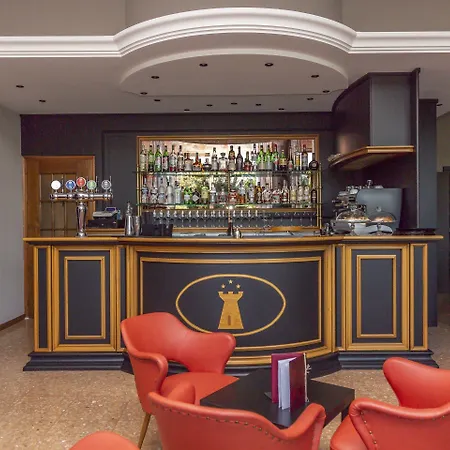 فندق Della Torre