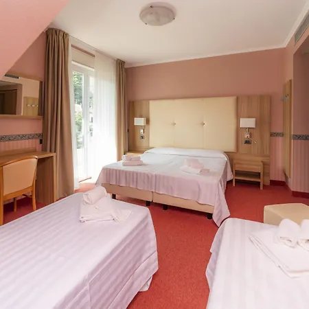 デッラ トーレ ホテル ストレーザ