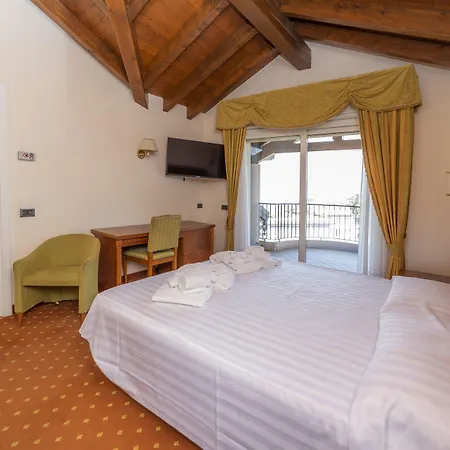 Hotel Della Torre 3*