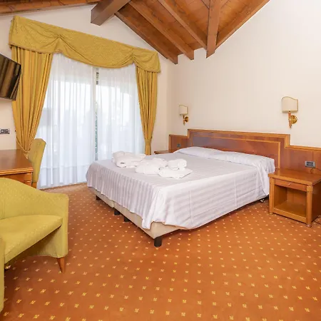 Hotel Della Torre 3*